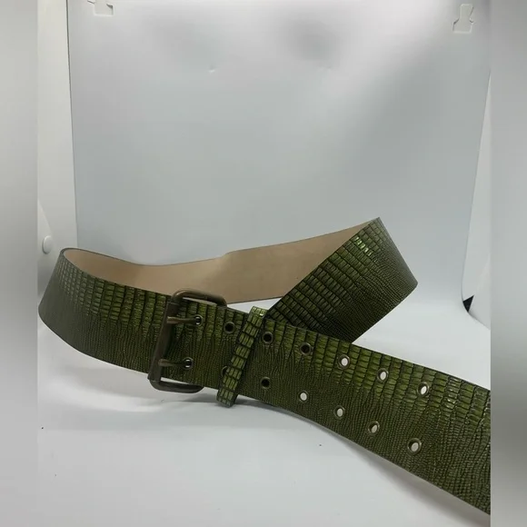 80’s 90’s Bright Green Crocodile Print Asymmetrical Belt - Picture 4 of 9